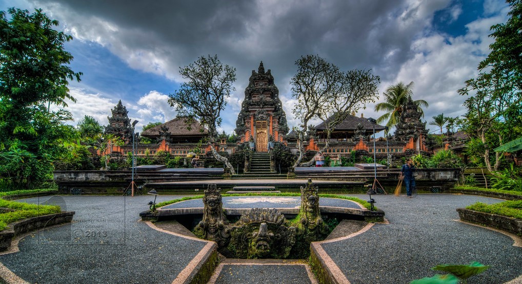Puri Saren Agung, Destinasi Wisata Budaya yang Legendaris di Bali