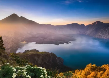 Keindahan Gunung Rinjani: Permata Lombok yang Menantang