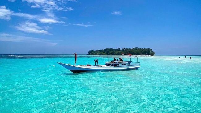 Wisata Pantai di Karimunjawa: Surga Tersembunyi di Jawa Tengah