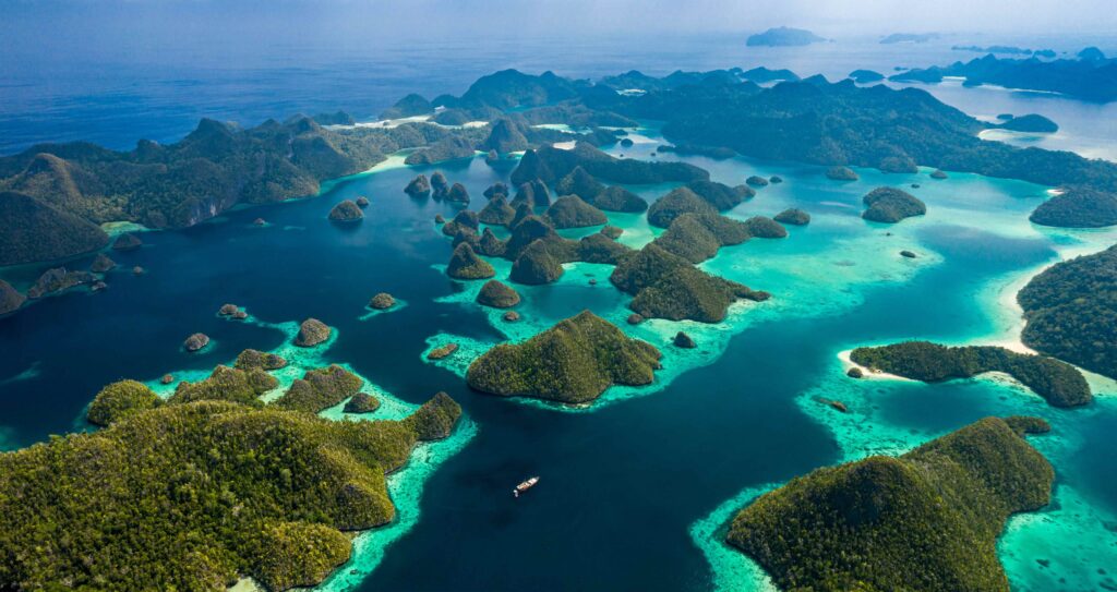 Raja Ampat: Surga Tersembunyi di Timur Indonesia