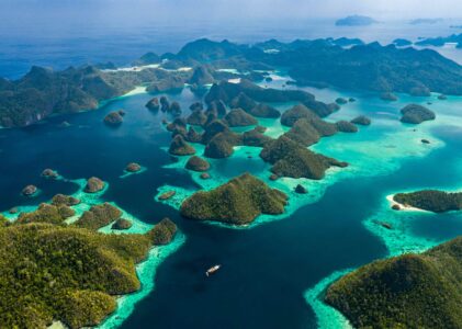 Raja Ampat: Surga Tersembunyi di Timur Indonesia