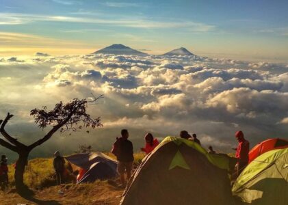 Mendaki Gunung Sumbing Petualangan Alam yang Memukau di Jawa Tengah